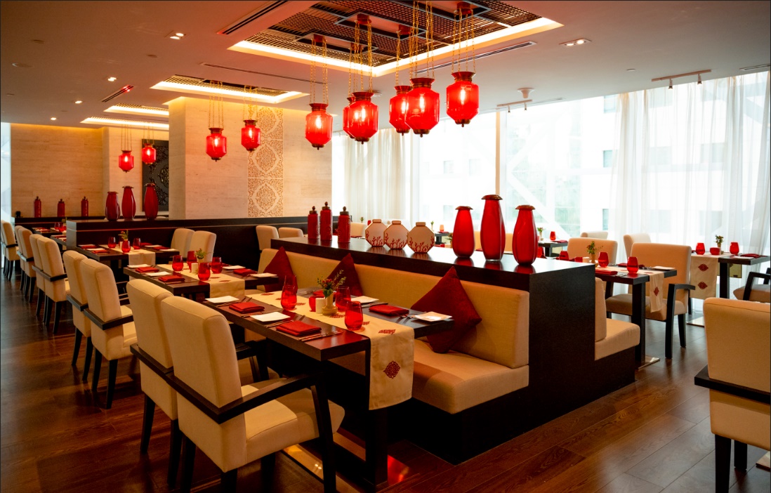 فندق شذا الدوحة يفتتح مطعم جراند ترانك رود – لمسة من الأصالة والأناقة