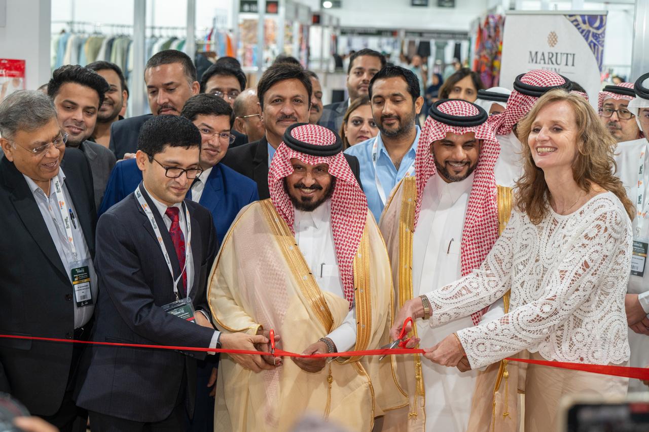 عالم الموضة ينطلق عالميًا من جدة في افتتاح المعرض السعودي الثالث للموضة والمنسوجات