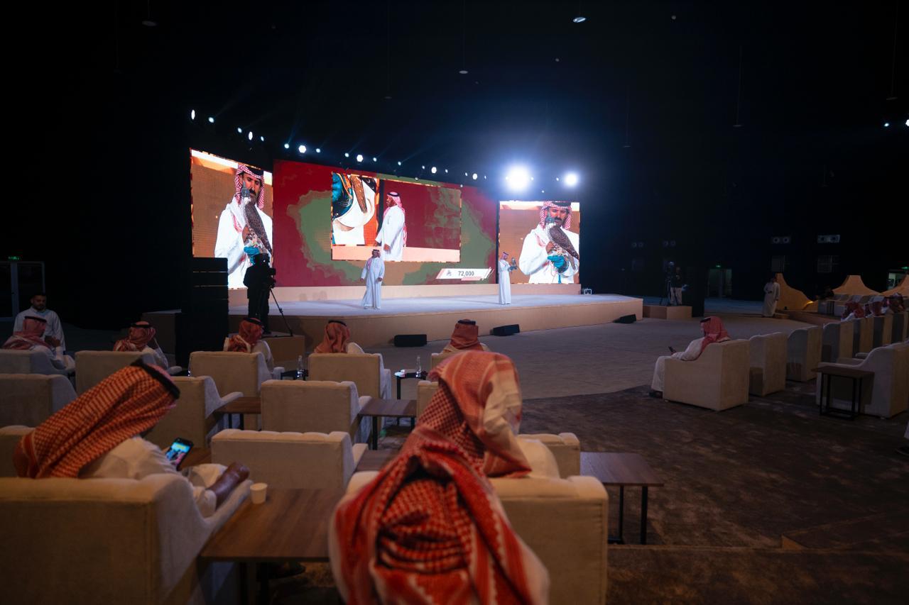 بيع شاهين فرخ بـ 120 ألف ريال في الليلة التاسعة لمزاد نادي الصقور السعودي 2025