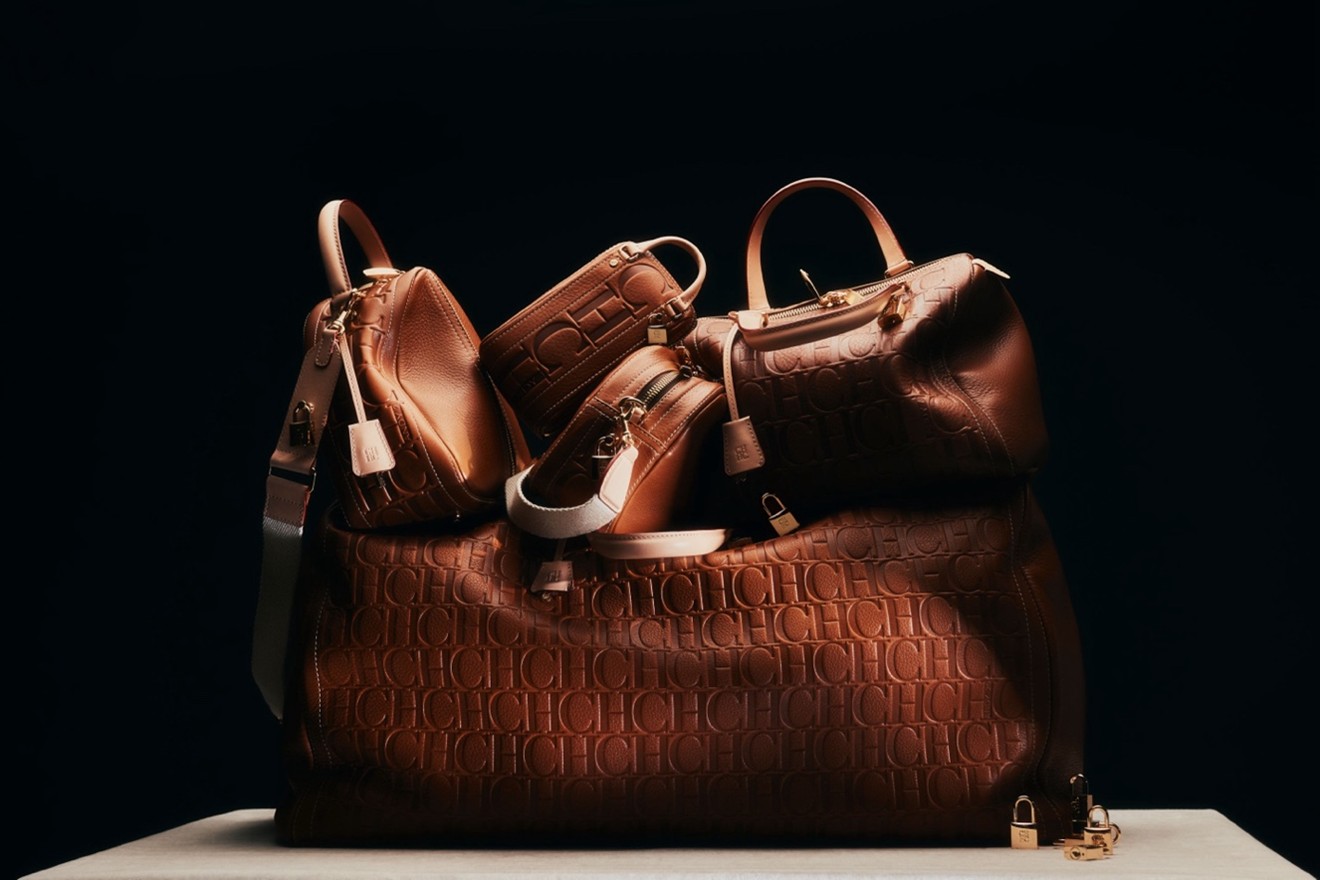 CH Carolina Herrera عشرون عامًا من: ANDY احتفالٌ بالحرفة والهوية وقصص الحياة