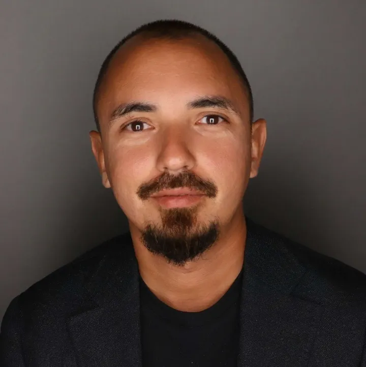 الذكاء الاصطناعي للمؤسسات لا ينبغي أن يكون مجرد قضية محورية، بل يجب أن يكون قضية تشغيلية