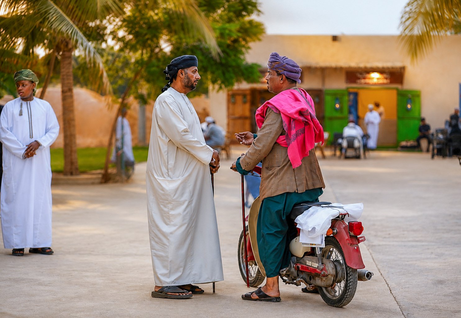 “عودة الماضي” رحلة عبر الزمن تستحضر أصالة وتراث ظفار العريق
